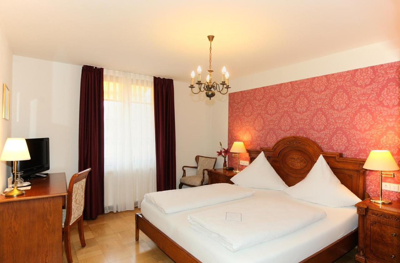 Hotel Rathausgloeckel Μπάντεν-Μπάντεν Εξωτερικό φωτογραφία