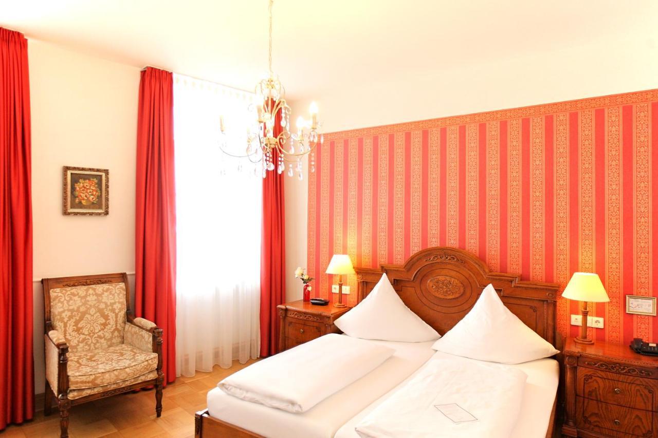 Hotel Rathausgloeckel Μπάντεν-Μπάντεν Εξωτερικό φωτογραφία