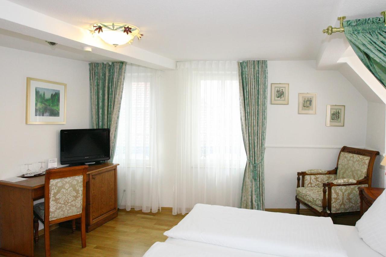 Hotel Rathausgloeckel Μπάντεν-Μπάντεν Εξωτερικό φωτογραφία