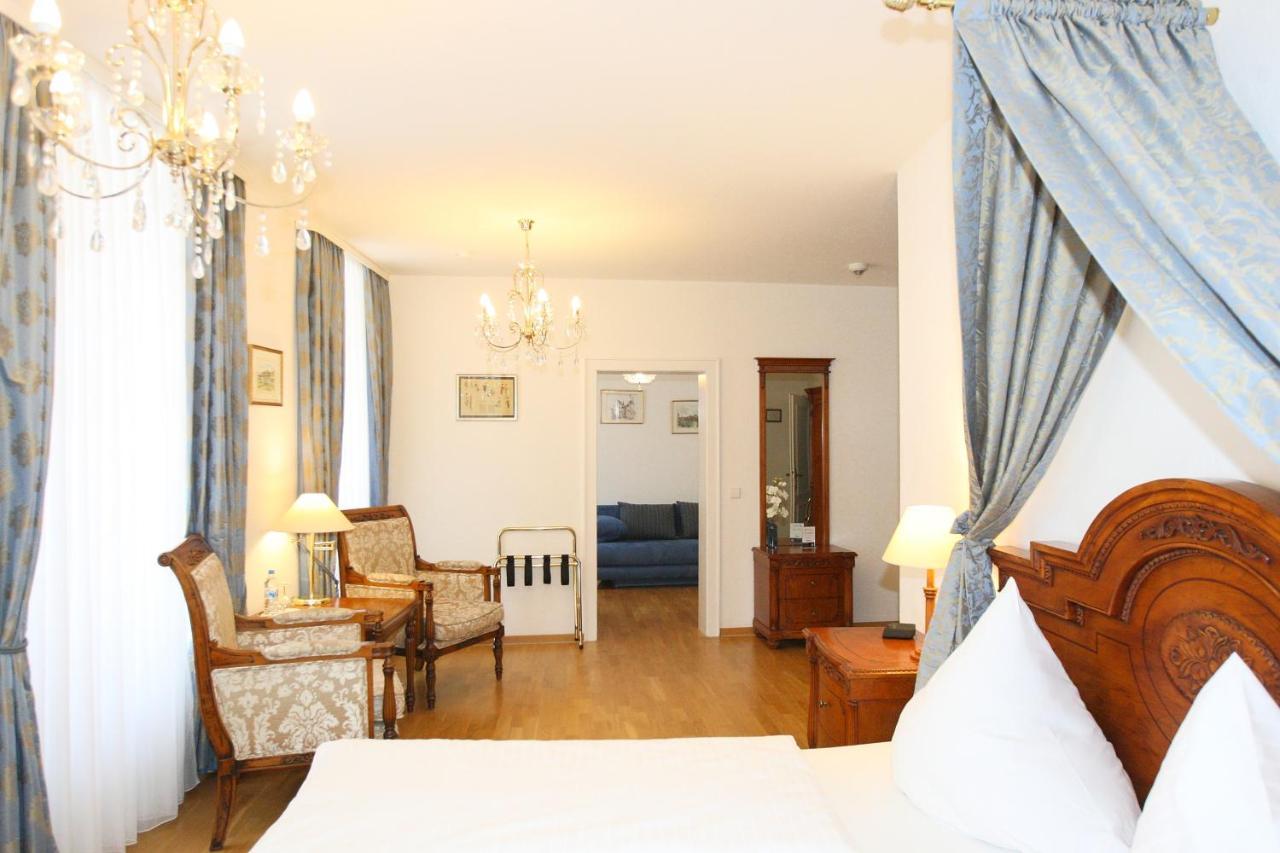 Hotel Rathausgloeckel Μπάντεν-Μπάντεν Εξωτερικό φωτογραφία