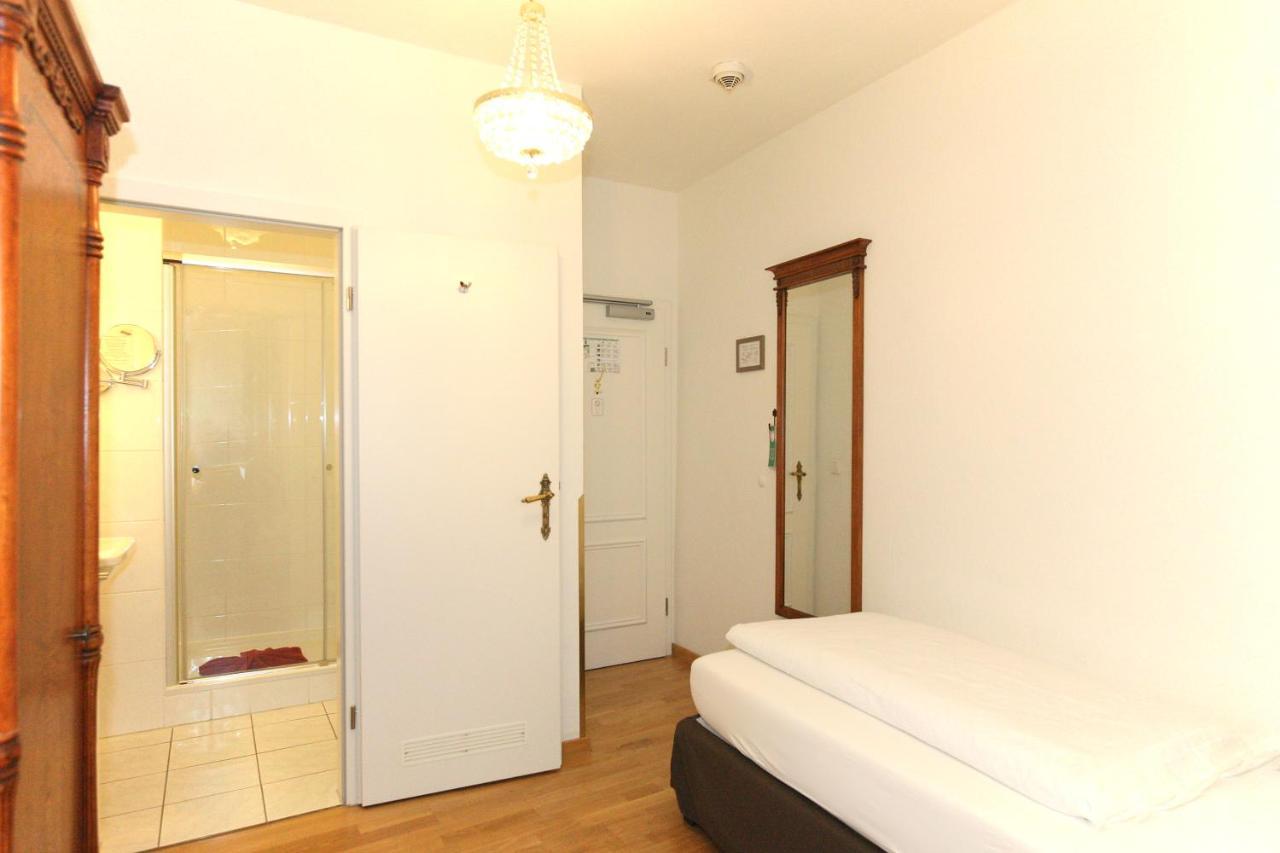 Hotel Rathausgloeckel Μπάντεν-Μπάντεν Εξωτερικό φωτογραφία